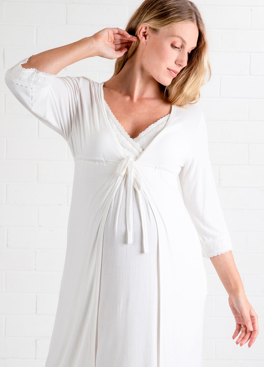 Lait & Co - Moselle Ivory Maternity Robe | Queen Bee