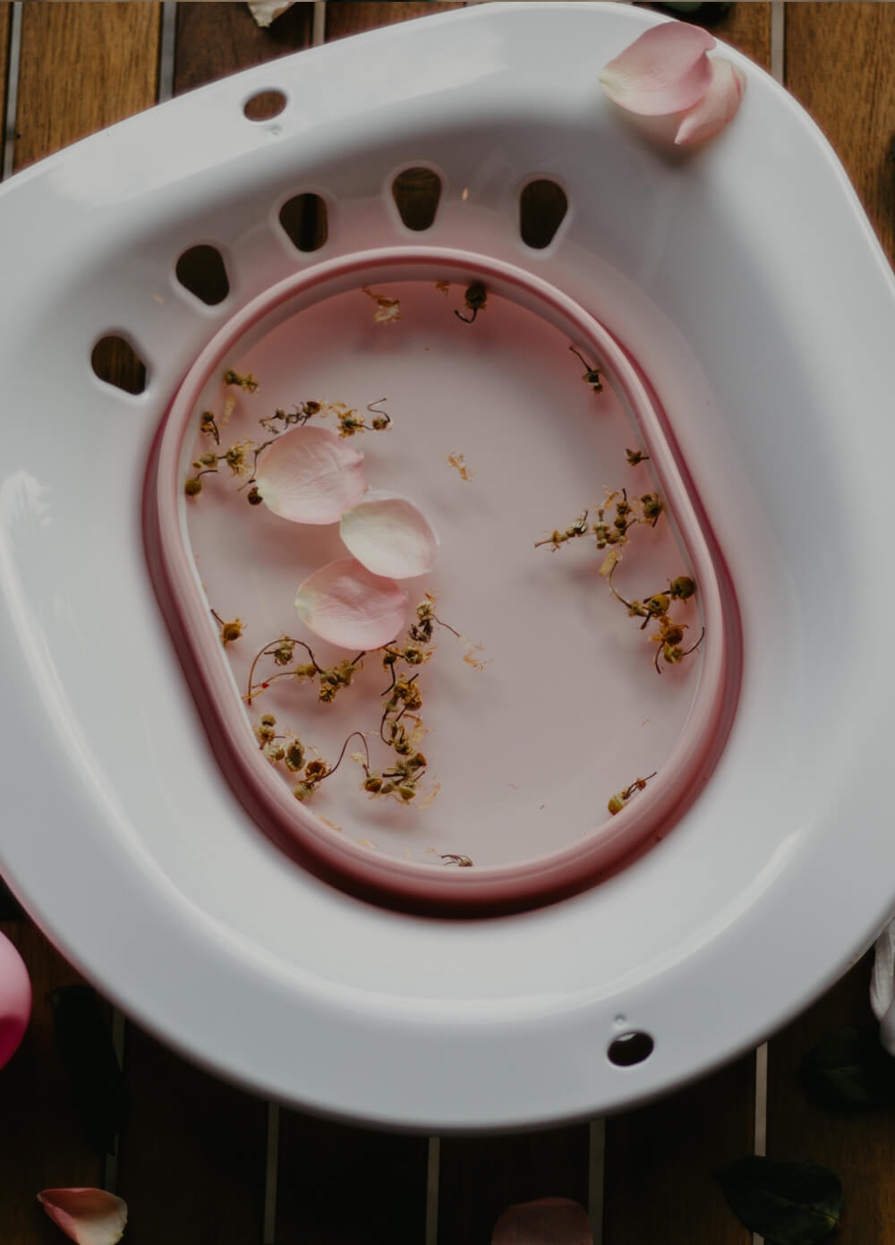 Sitz Bath Tub for Postpartum Care | Queen Bee