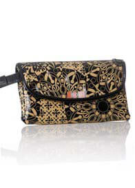 Isoki - Change Mat Clutch in Samba Batik