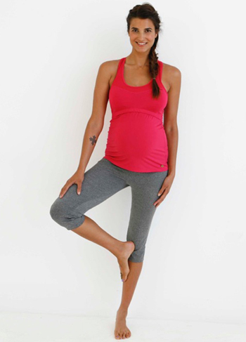 #GlowOnFitMom with Belabumbum's Maternity and Nursing Activewear at Queen Bee