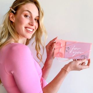 Queen Bee Maternity gift voucher
