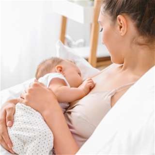 Breast Milk Leaking: Here’s What You Need To Do