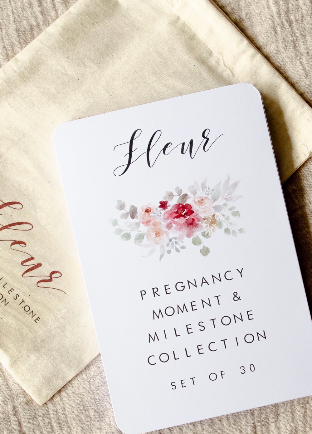 Blossom & Pear - Pregnancy Milestone Cards in Fleur
