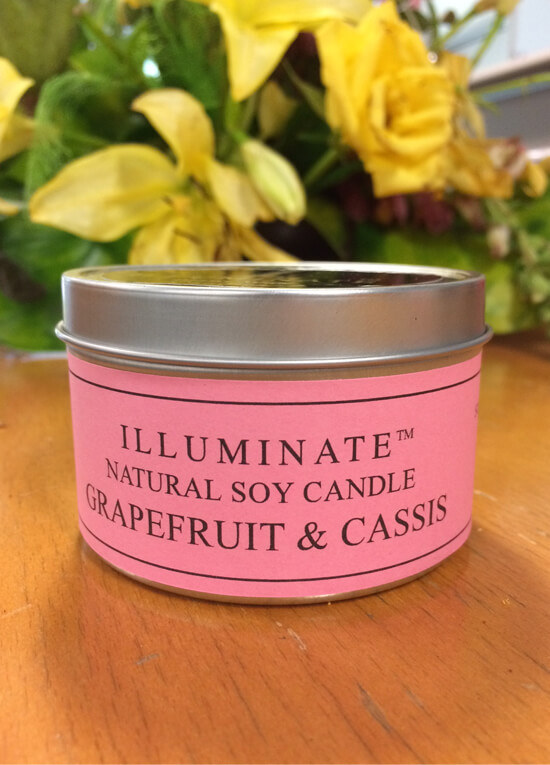 Soybased Candle w Grapefruit & Cassis Fragrance by Illuminate
