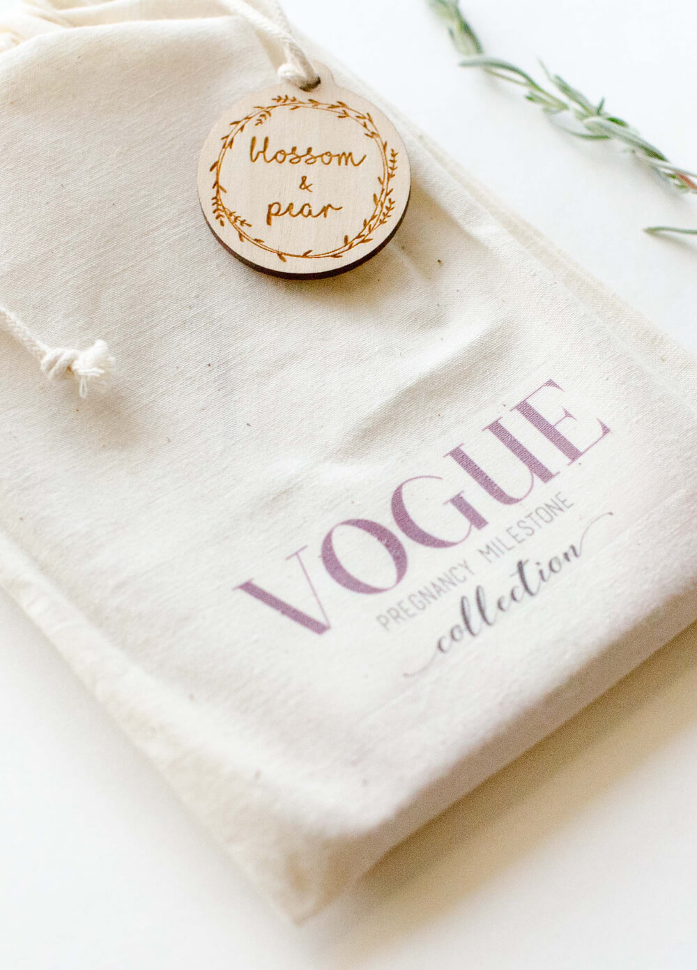 Pregnancy Milestone Cards in Vogue Floral by Blossom & Pear