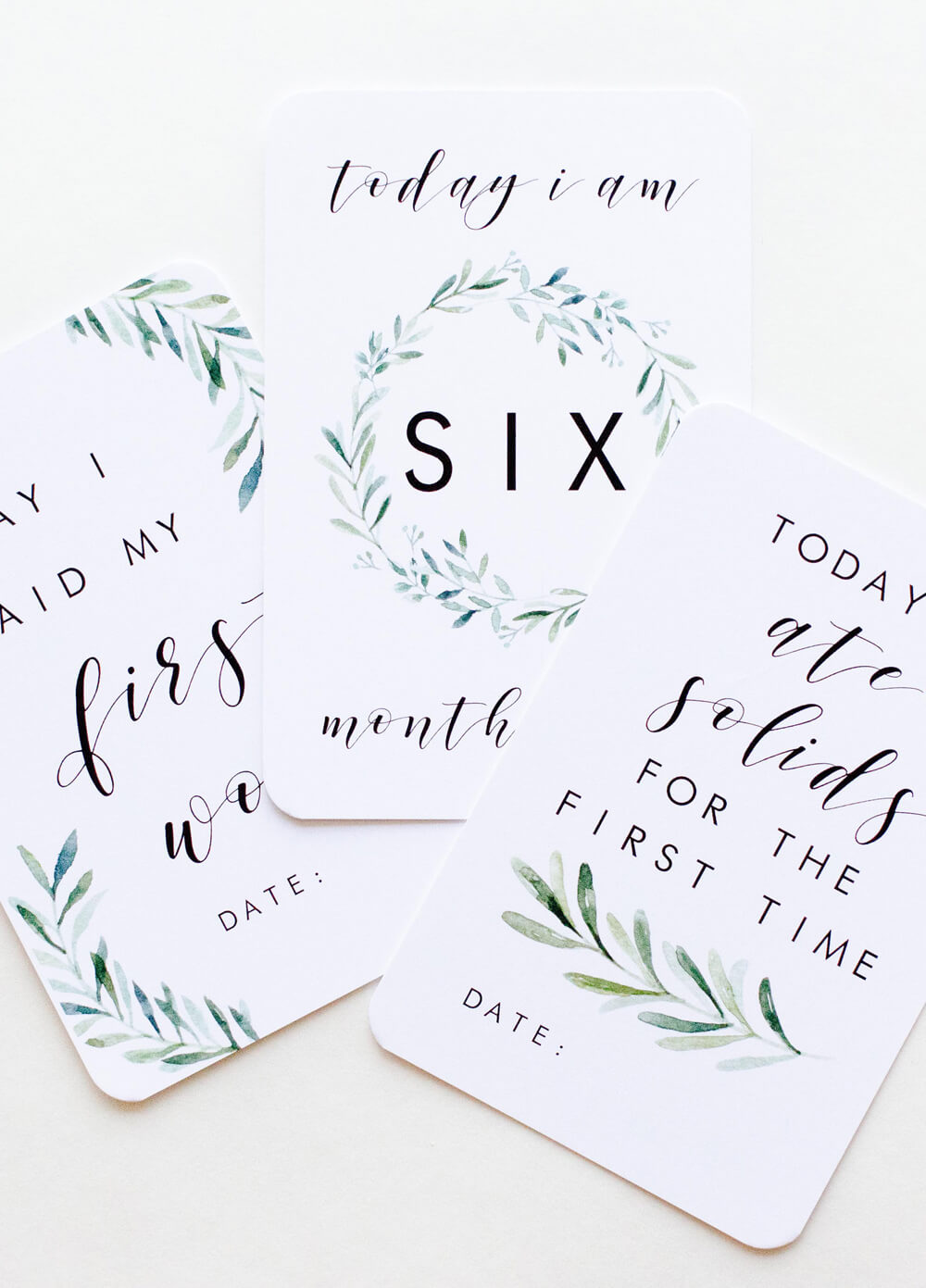 Unisex Baby Milestone Cards in Evergreen Design by Blossom & Pear