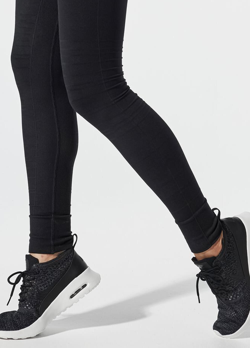 Blanqi - SportSupport Cuffed Legging in Black | Queen Bee