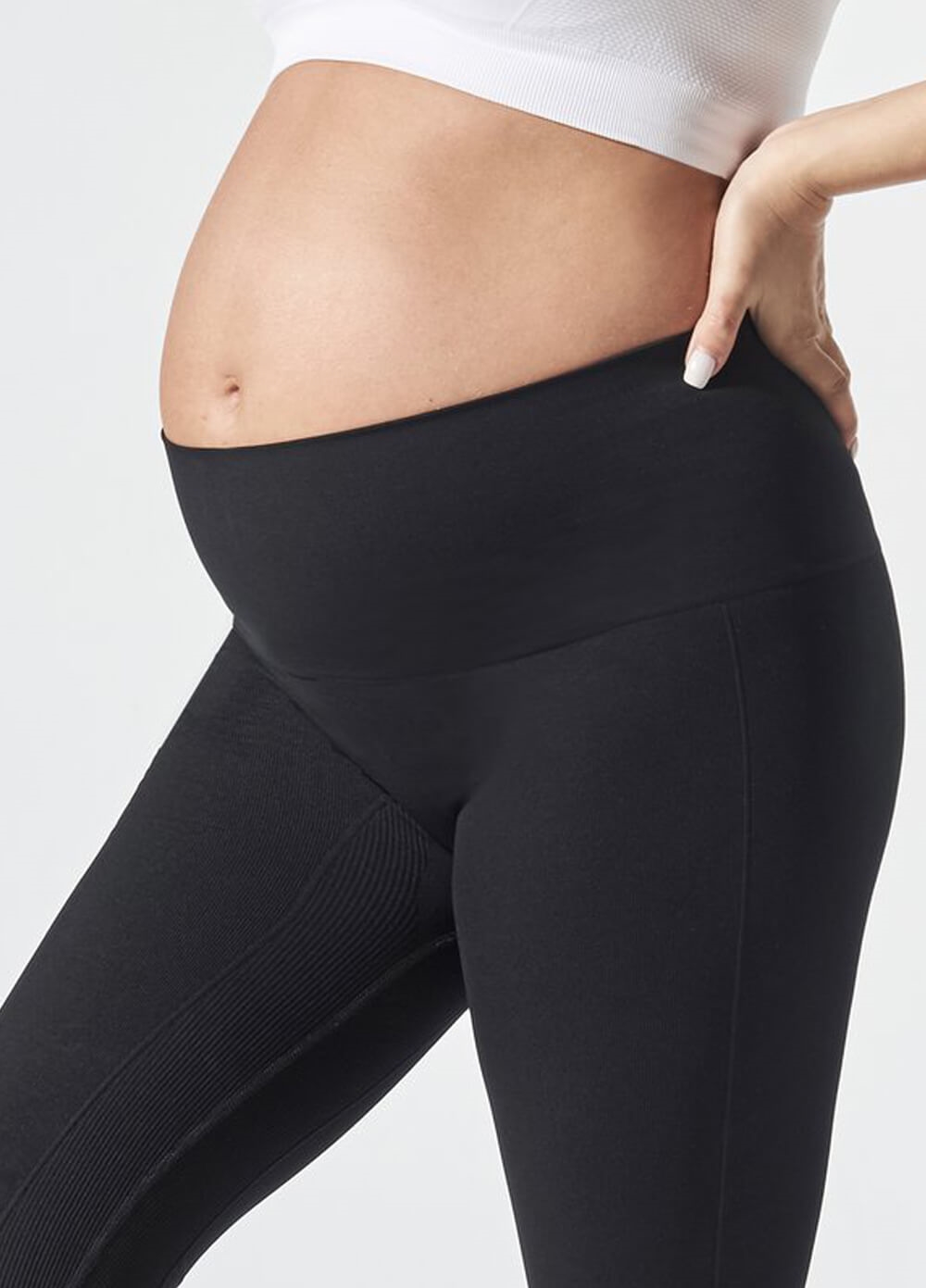 Blanqi - SportSupport Cuffed Legging in Black | Queen Bee