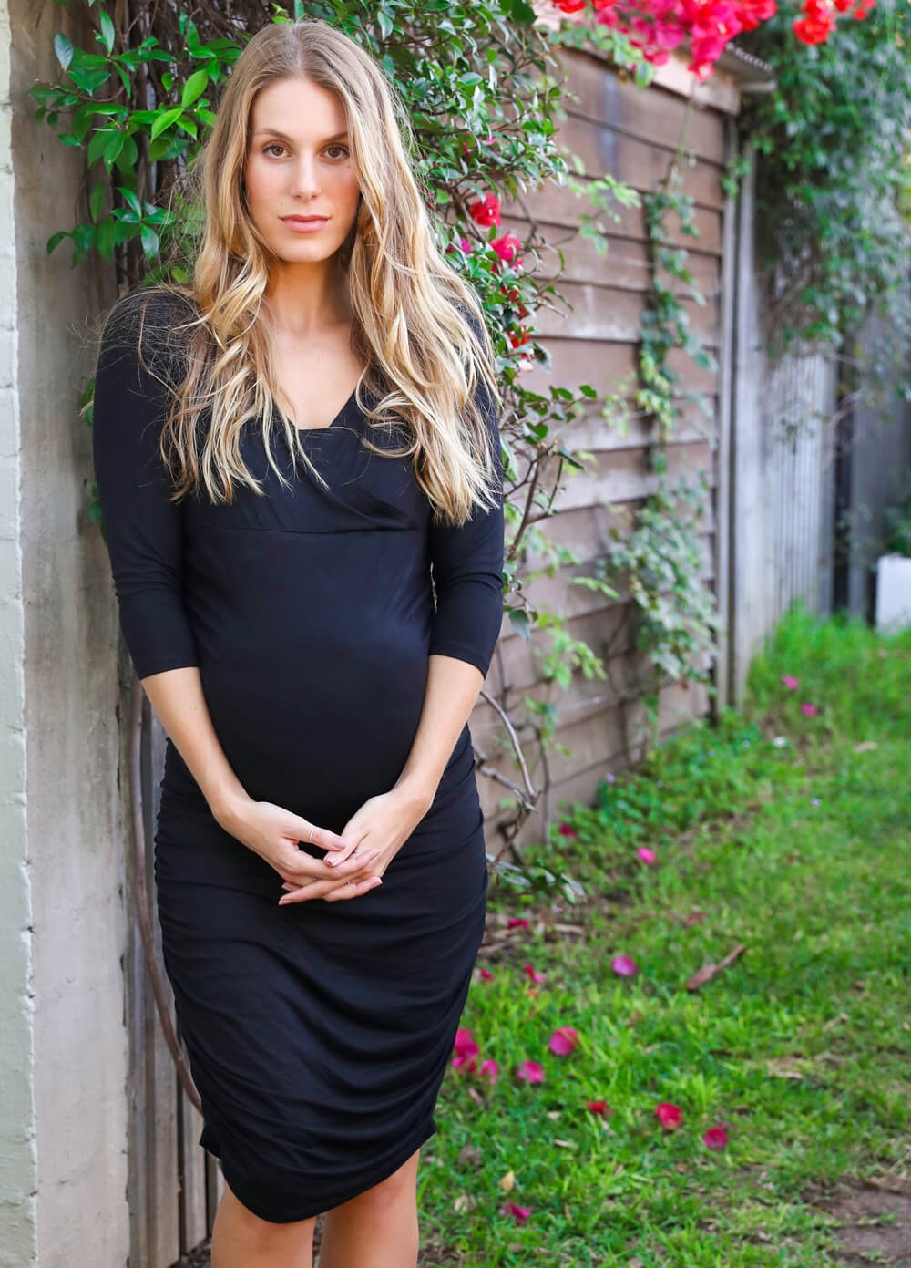 Floressa Aveline Maternity & Nursing Dress in Black | Queen Bee