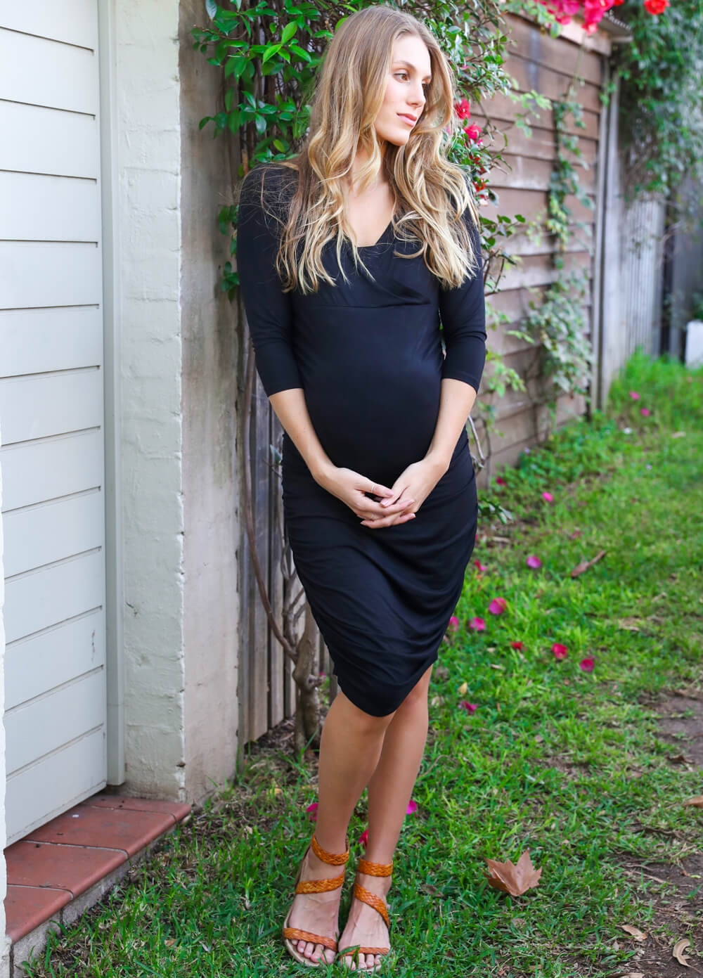 Floressa Aveline Maternity & Nursing Dress in Black | Queen Bee