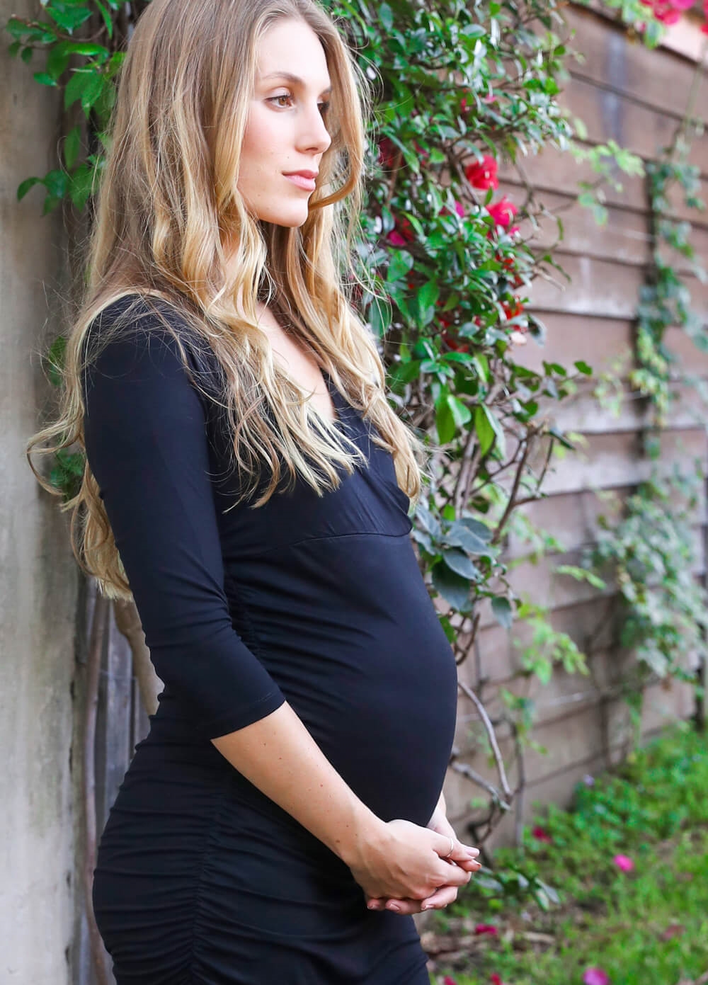 Floressa Aveline Maternity & Nursing Dress in Black | Queen Bee