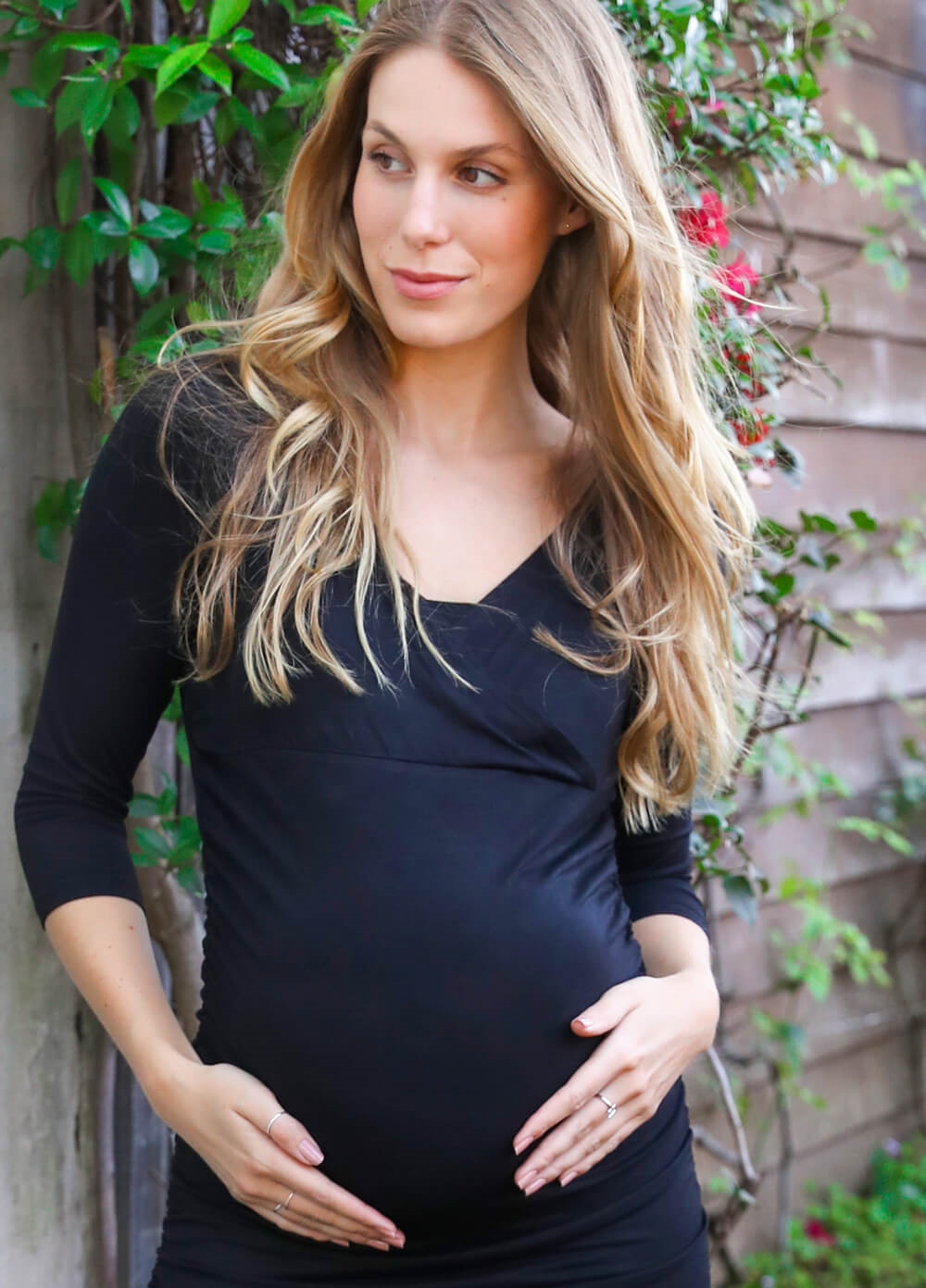 Floressa Aveline Maternity & Nursing Dress in Black | Queen Bee