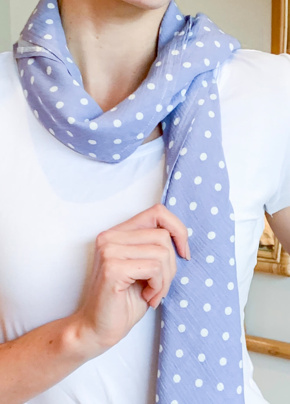 Lait & Co - Nursing Couverture in Blue Polkadot | Queen Bee