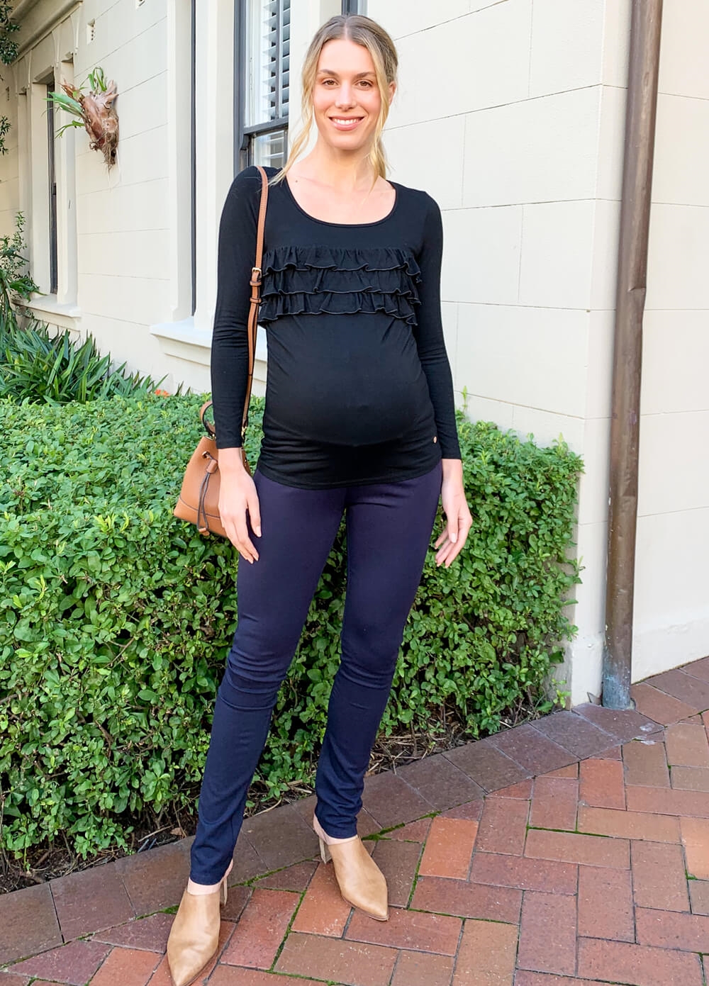 Floressa - Devyn Maternity & Nursing Ruffle Top in Black | Queen Bee