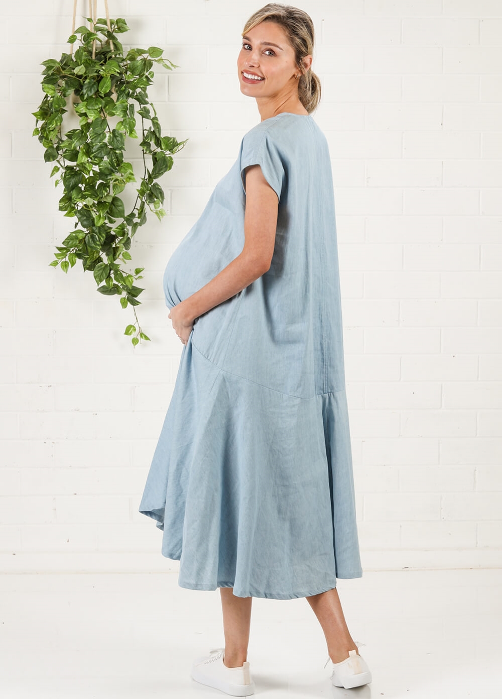 Imanimo - Agathe Babymoon Maternity Dress in Chambray | Queen Bee
