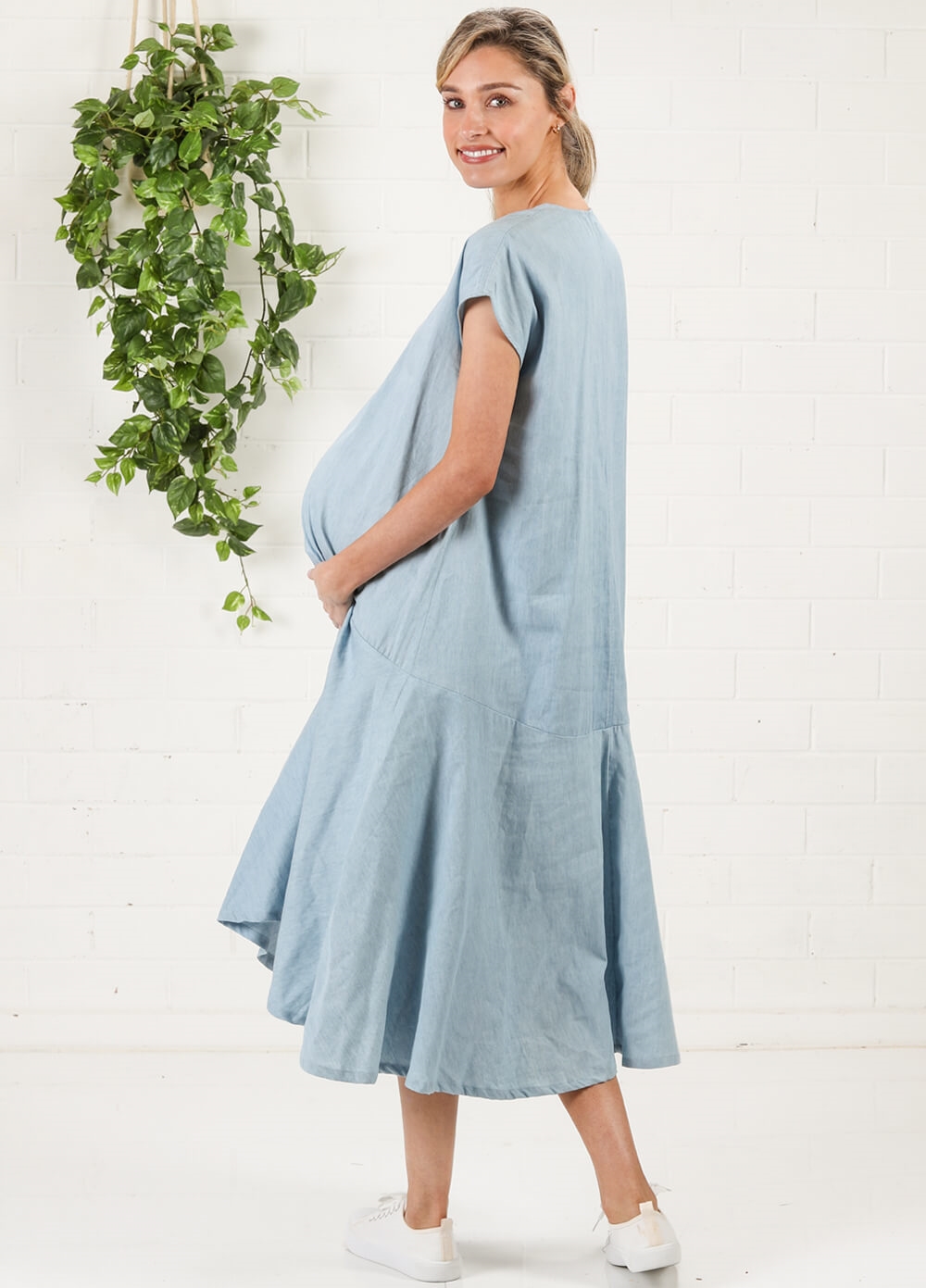 Imanimo - Agathe Babymoon Maternity Dress in Chambray | Queen Bee