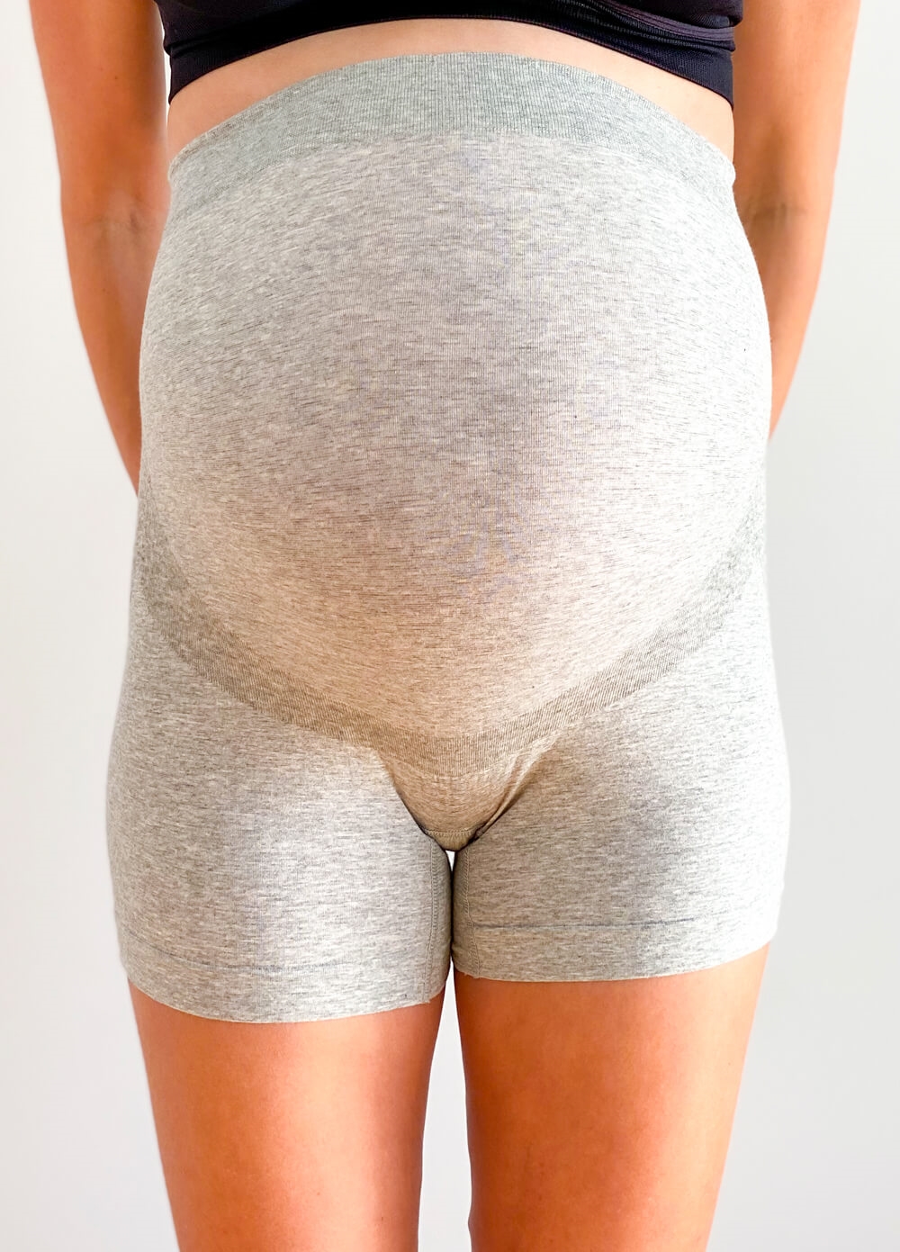 Queen Bee - Katie Seamless Over Bump Maternity Shorts in Grey