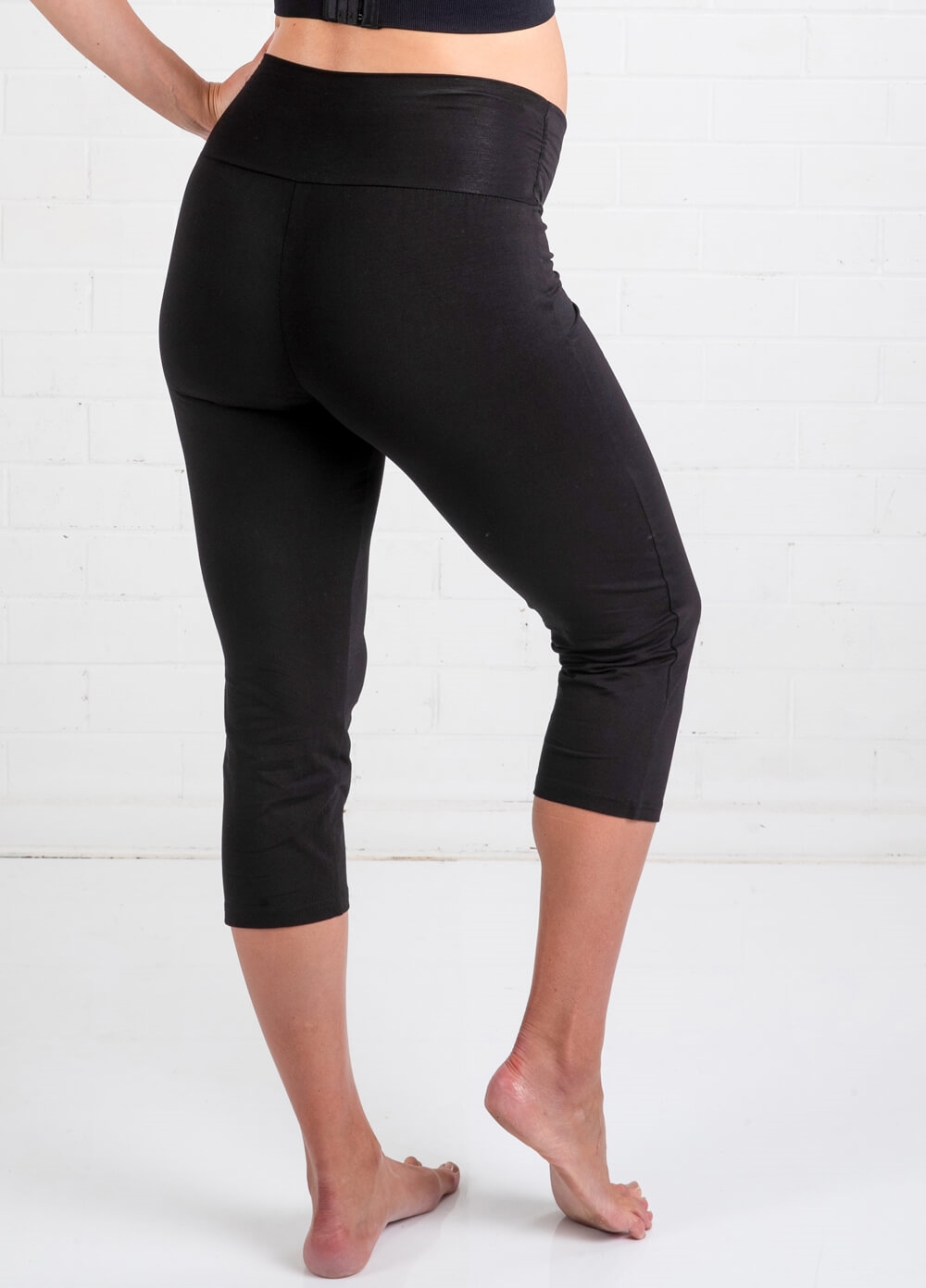 Trimester - Libertine Cropped Maternity Yoga Pants | Queen Bee