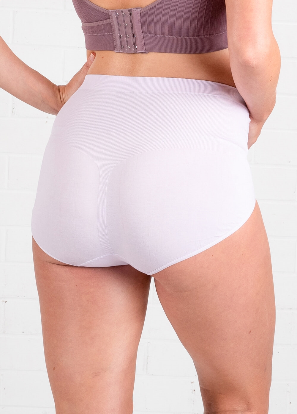 Queen Bee - Hailey Seamless Maternity Underwear Briefs in Lilac