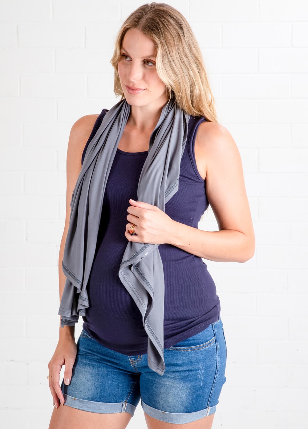 Lait & Co - Memoire Nursing Cover Shawl in Charcoal | Queen Bee