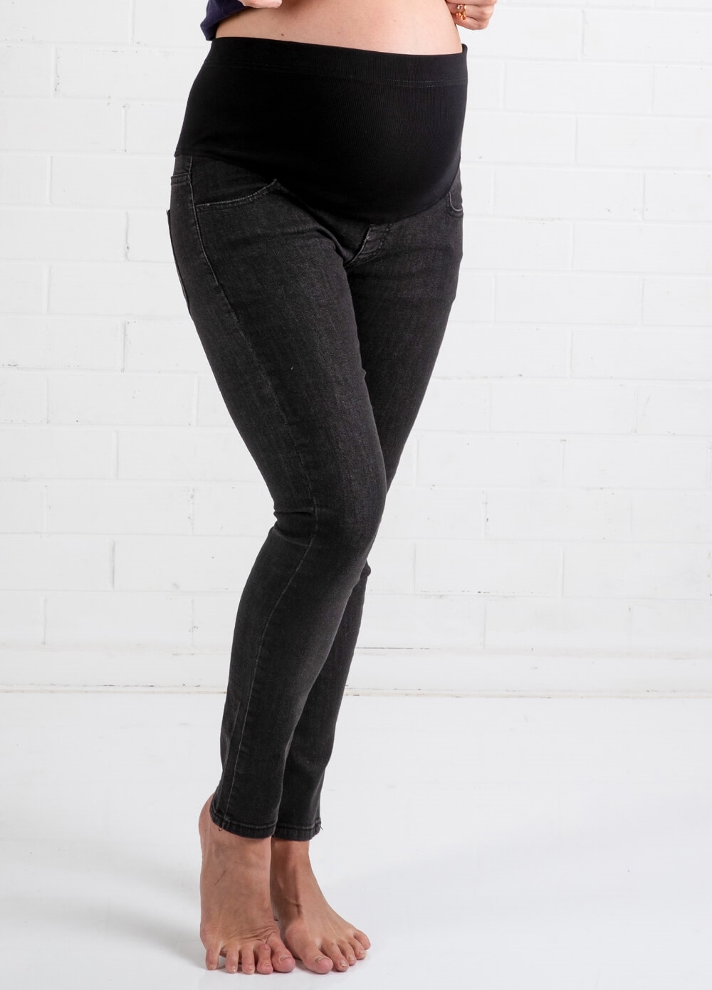 Lait & Co - Christophe Ankle Maternity Jeans in Washed Black