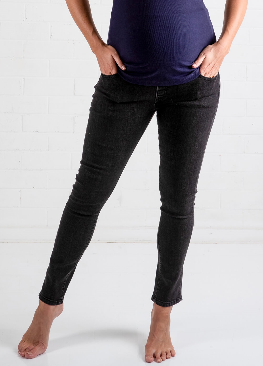 Lait & Co - Christophe Ankle Maternity Jeans in Washed Black