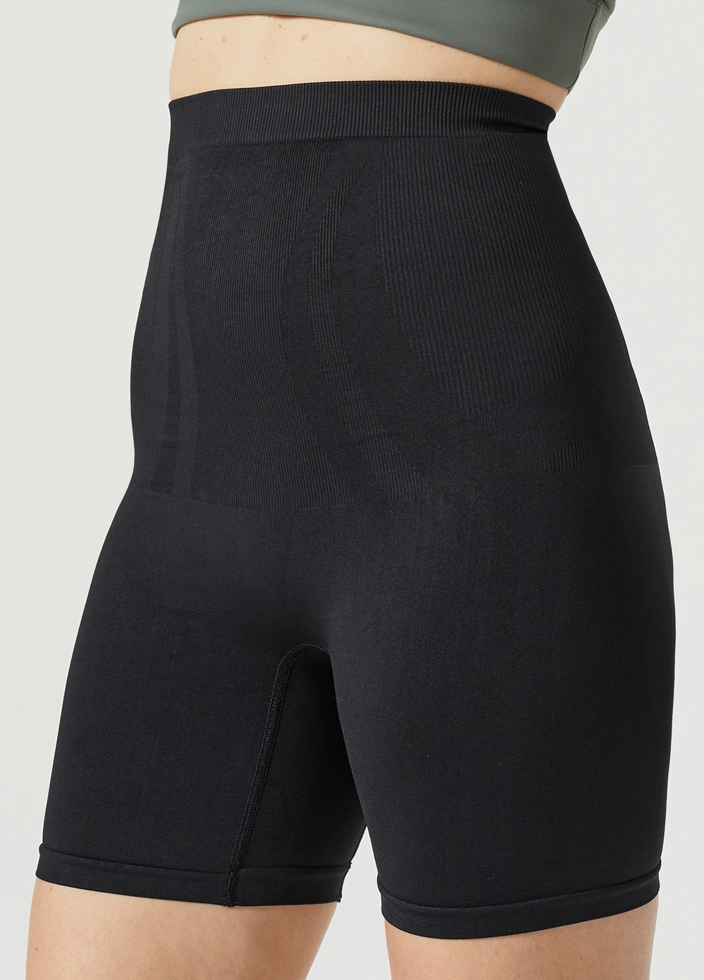 Blanqi - Postpartum Everyday Girlshort in Black | Queen Bee