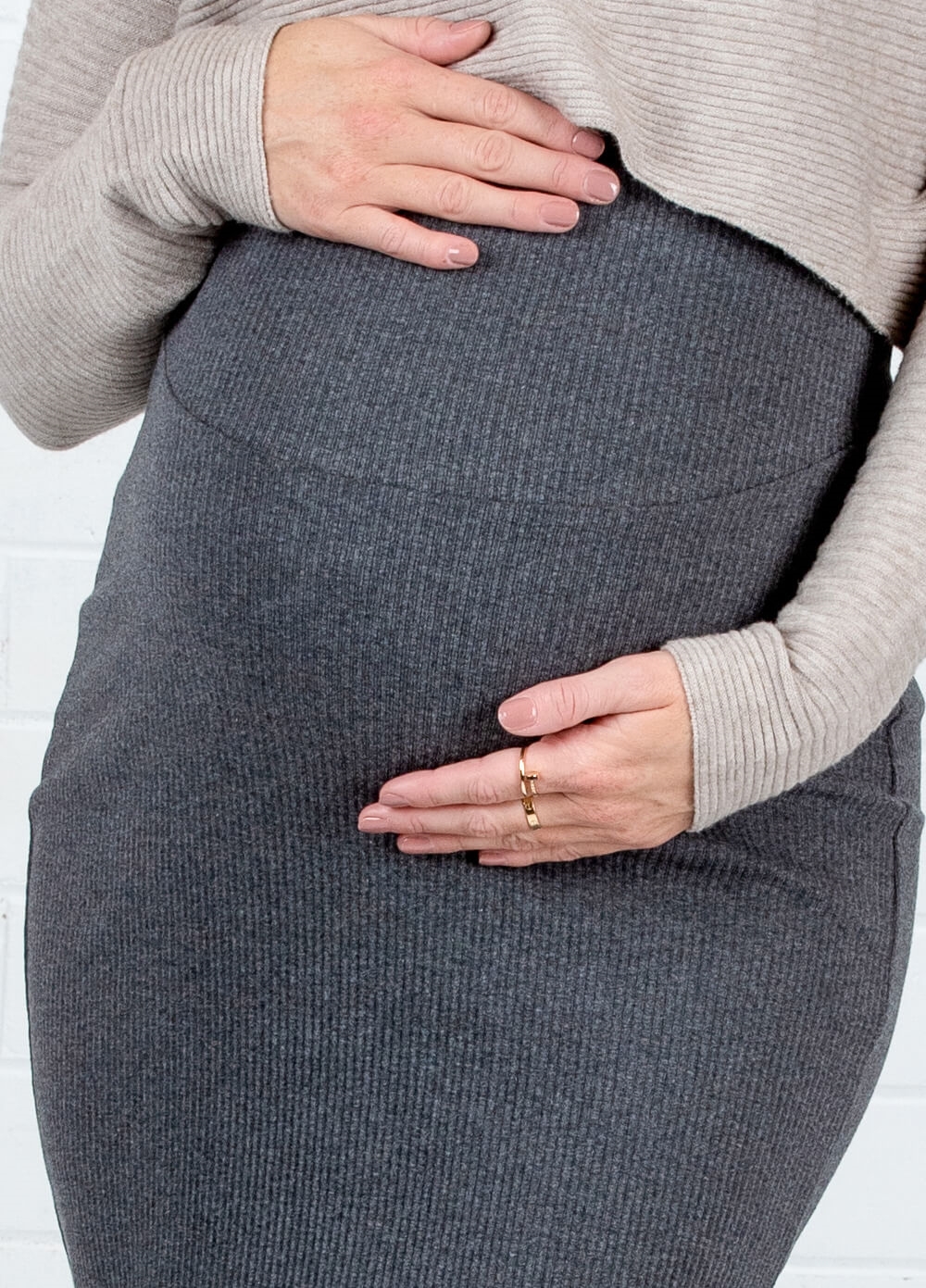 Lait & Co - Fleurine Ribbed Maternity Midi Skirt in Charcoal Grey