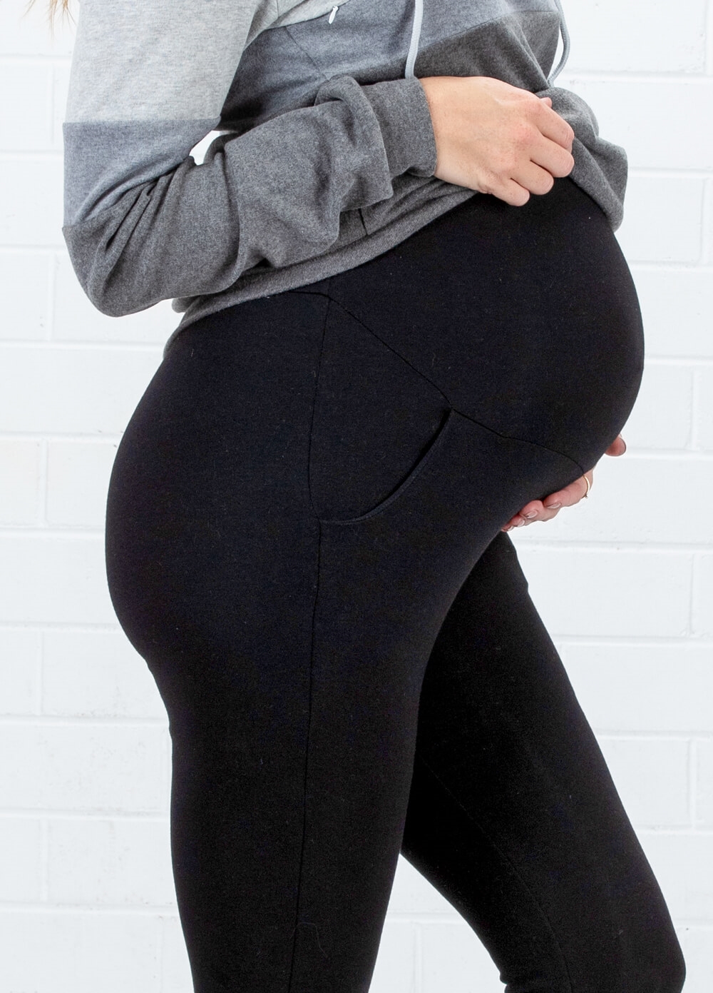 Lait & Co - Ninette Maternity Jogger Pants in Black | Queen Bee
