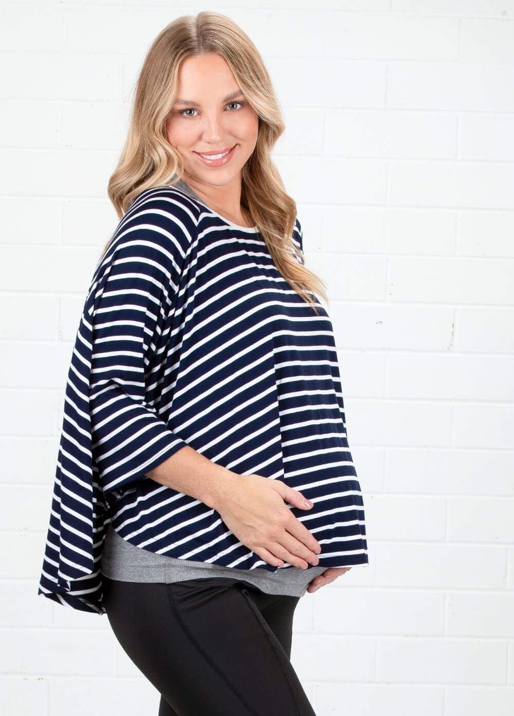 Lait & Co - Zilia Breastfeeding Cover in Navy Stripes | Queen Bee