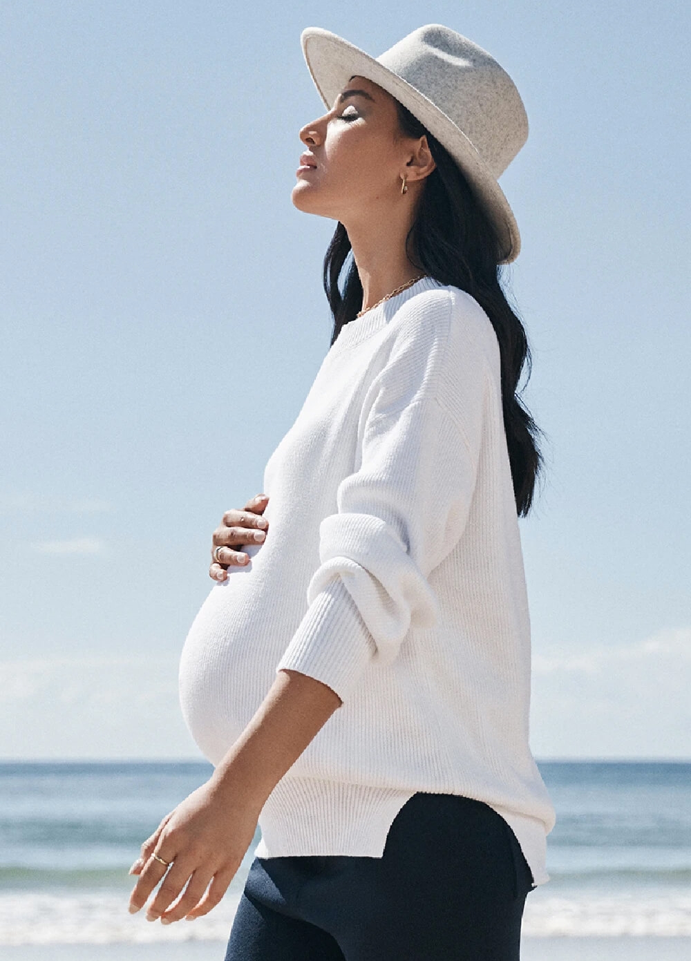 Legoe - Euphoria Maternity Knit Jumper in White | Queen Bee