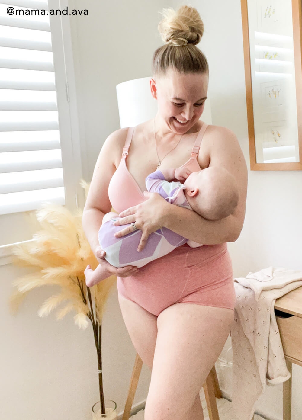 Queen Bee - Harper Maternity Nursing Bra in Salmon Pink