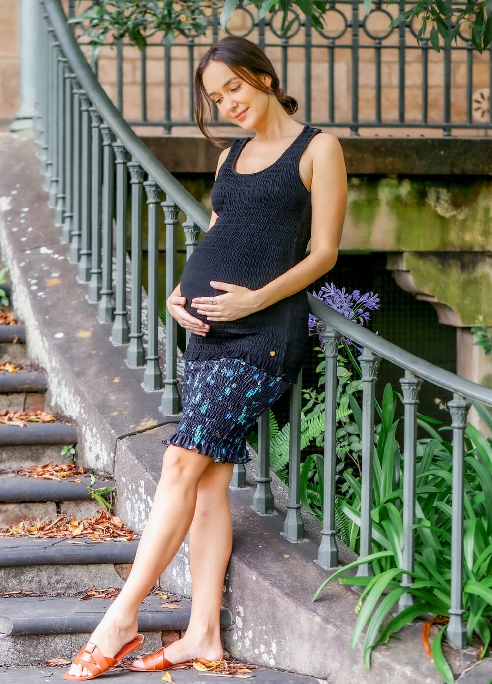 Floressa - Hana Smocked Maternity Nursing Tank in Black 