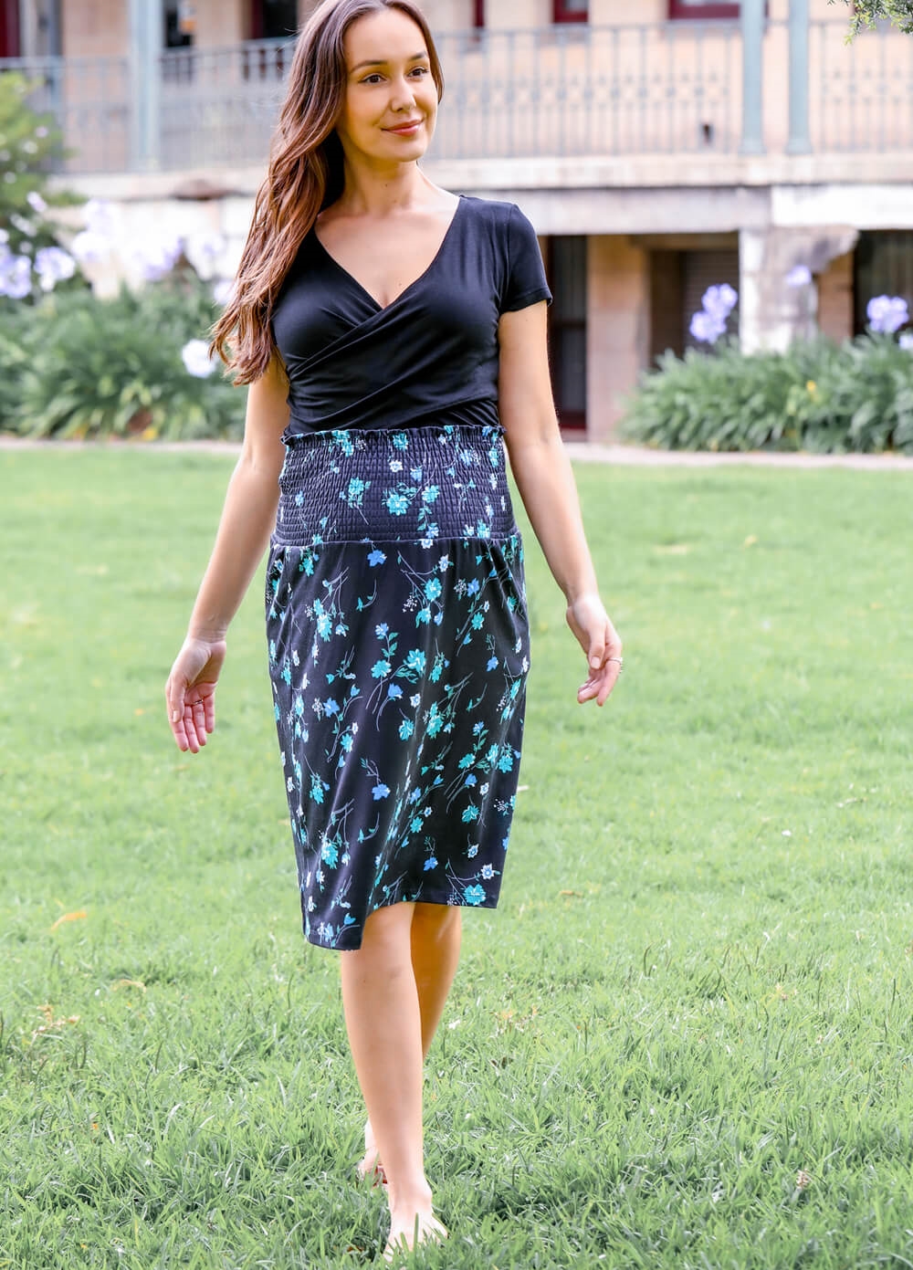 Floressa - Rosaline Gathered Maternity Skirt in Midnight Floral