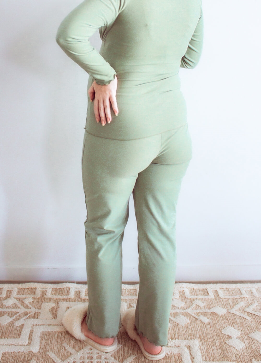 Lait & Co - Angelique Fleecy Nursing PJ Lounge Set in Spearmint