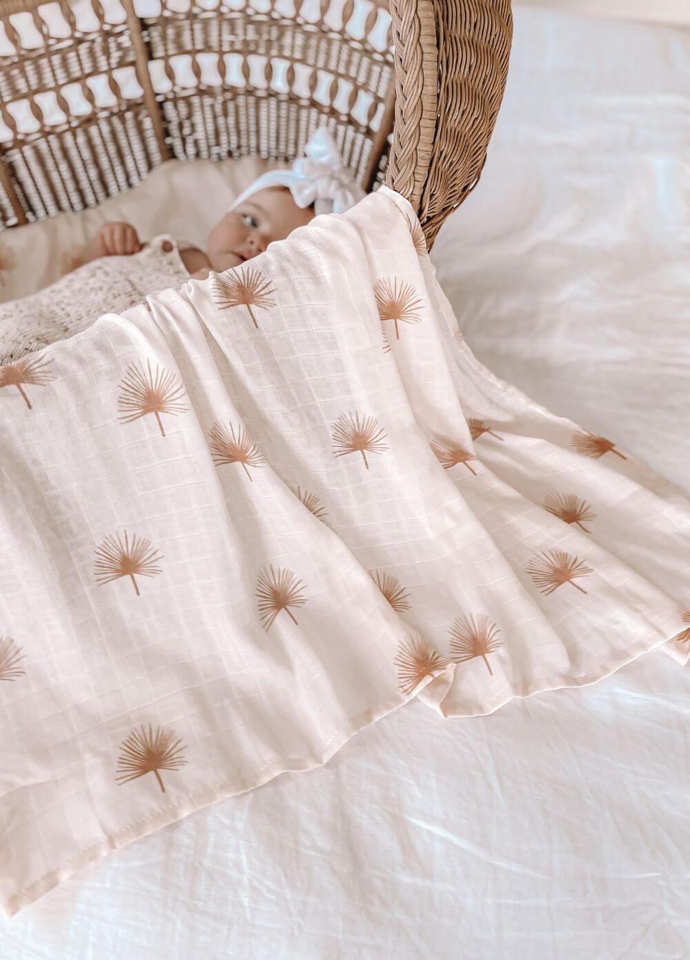 Fox & Fallow - Organic Muslin Baby Swaddle in Palmetto