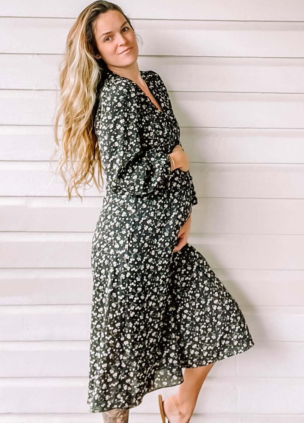 Lait & Co - Evie Maternity Midi Dress in Black Floral