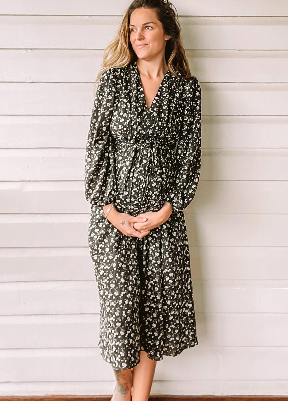 Lait & Co - Evie Maternity Midi Dress in Black Floral