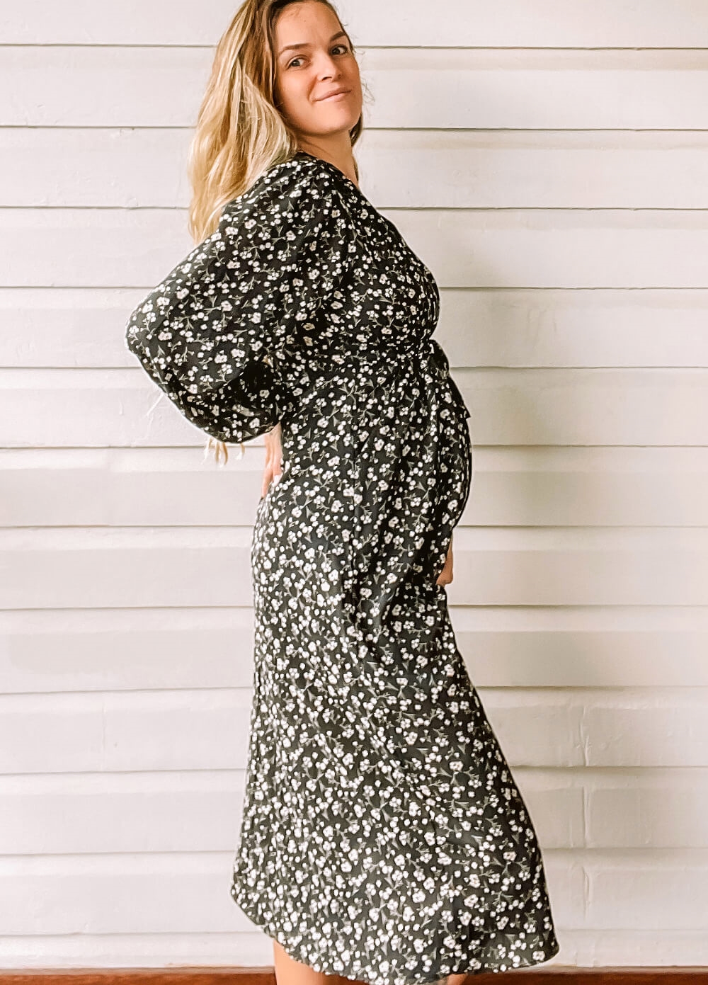 Lait & Co - Evie Maternity Midi Dress in Black Floral