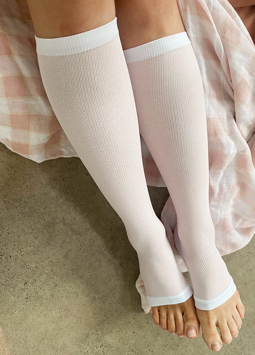 Mama Sox - Inspire Open Toe Maternity Compression Socks in Pale Pink