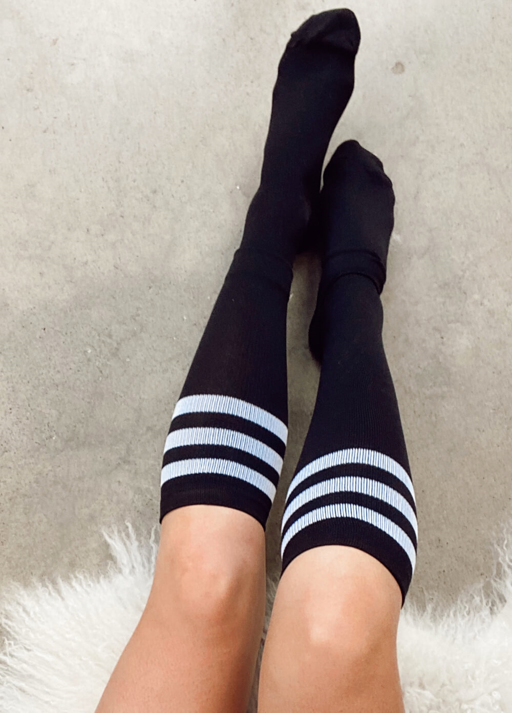 Mama Sox - Motivate Maternity Compression Socks in Black Stripe