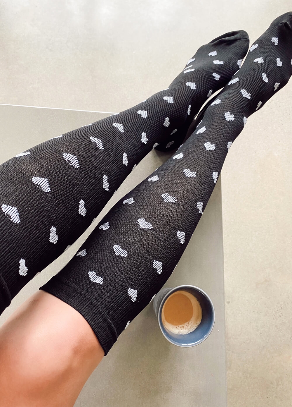 Mama Sox - Delight Maternity Compression Socks in Black Heart