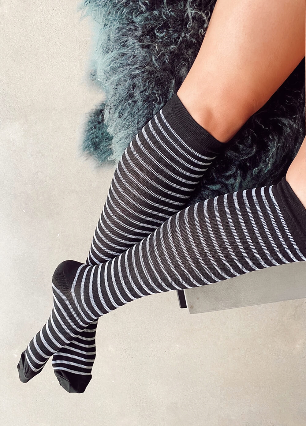 Mama Sox - Delight Maternity Compression Socks in Black Stripe