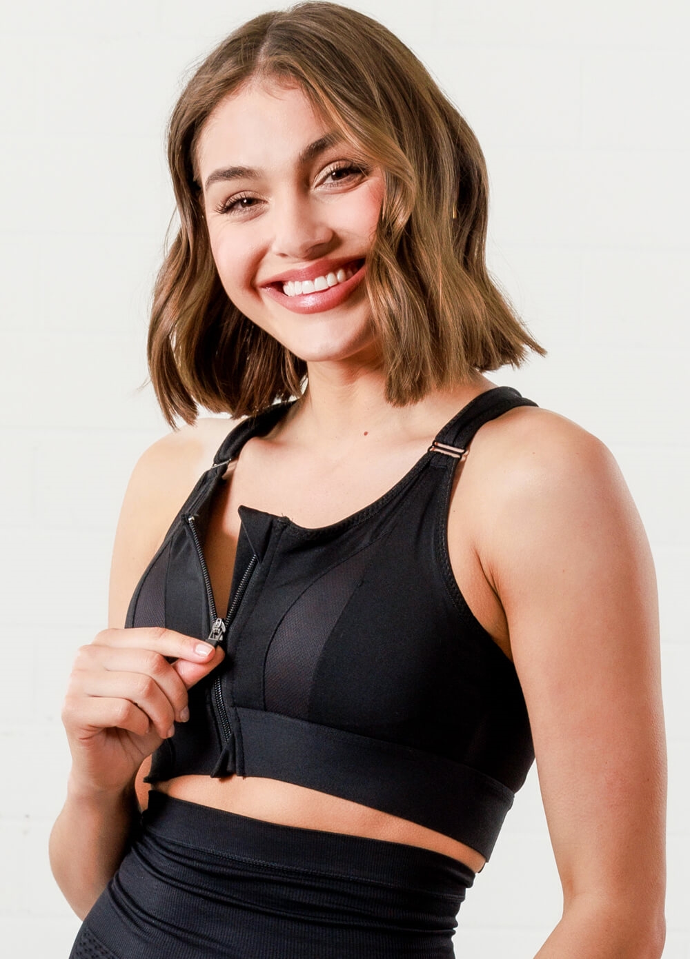 Queen Bee - Frankie Maternity Nursing Sports Bra in Black