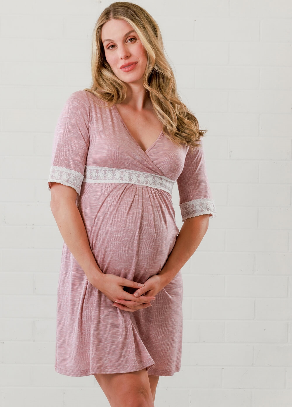 Lait & Co - Moselle Sleeved Maternity Nursing Nightdress in Pink