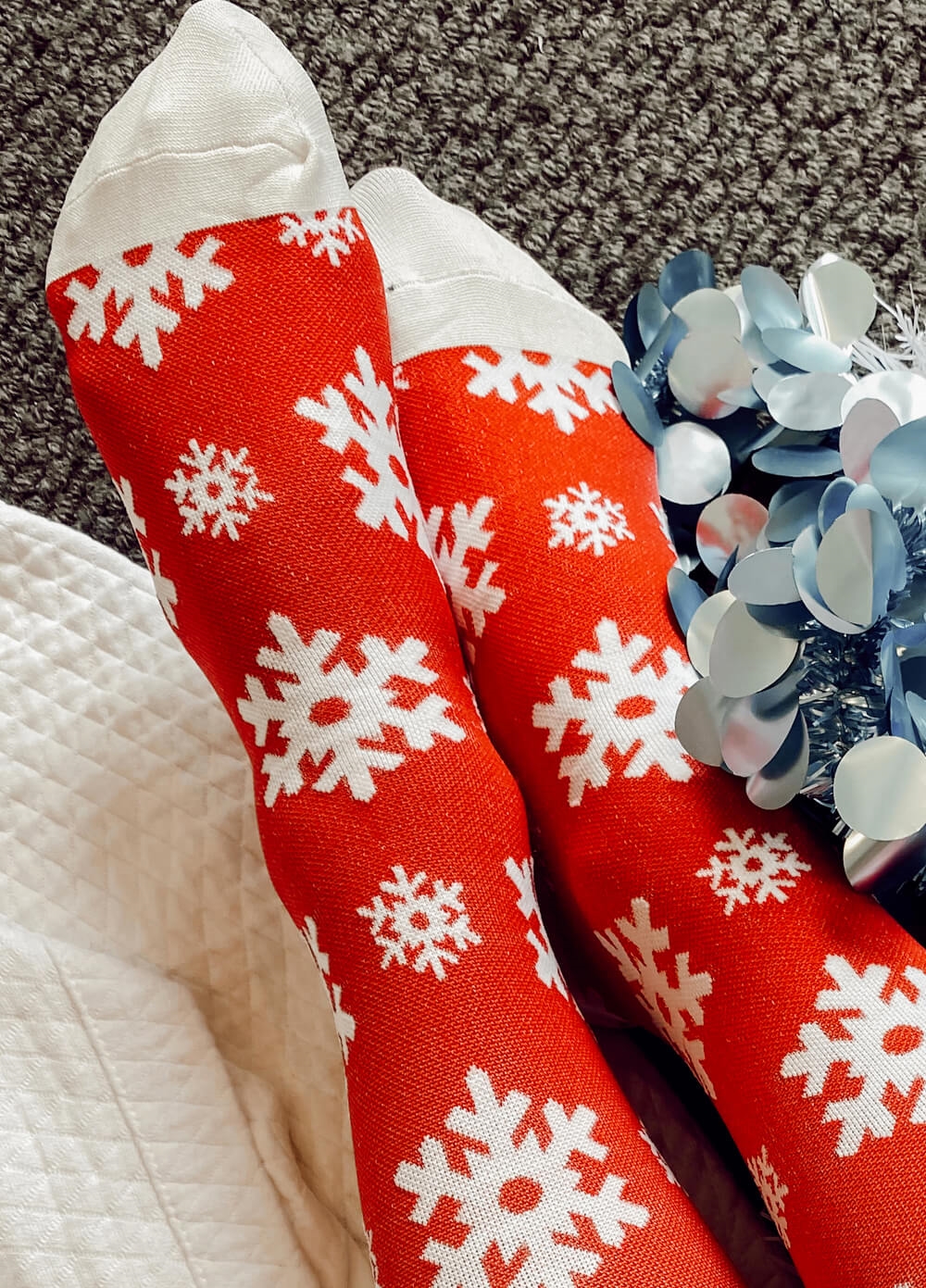 Mama Sox - Excite Maternity Compression Socks in Red Snowflake