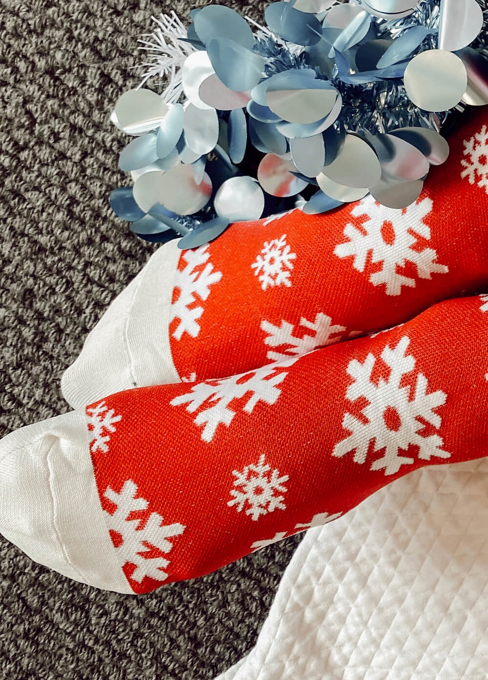 Mama Sox - Excite Maternity Compression Socks in Red Snowflake