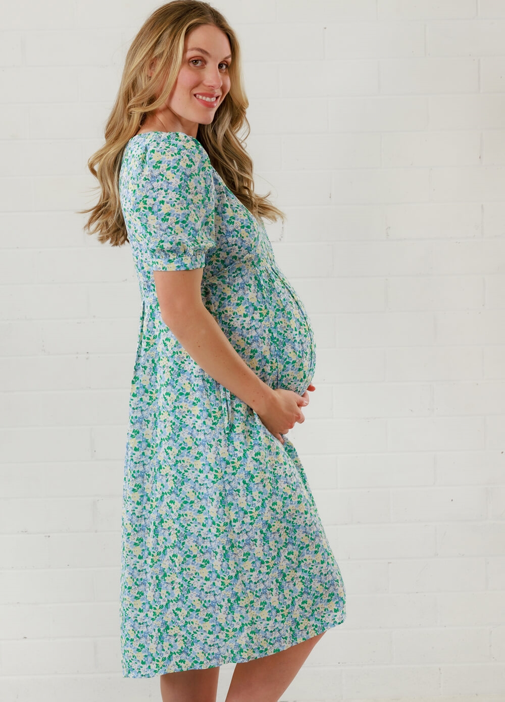 Lait & Co - Lea-Claire Maternity Dress in Green Floral