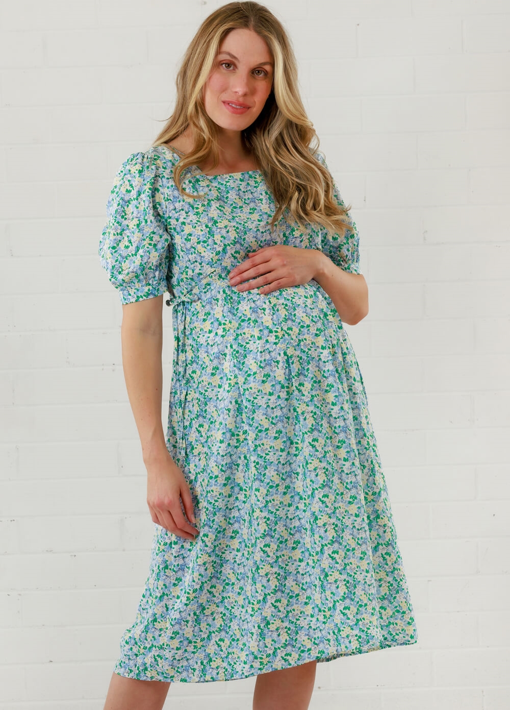 Lait & Co - Lea-Claire Maternity Dress in Green Floral