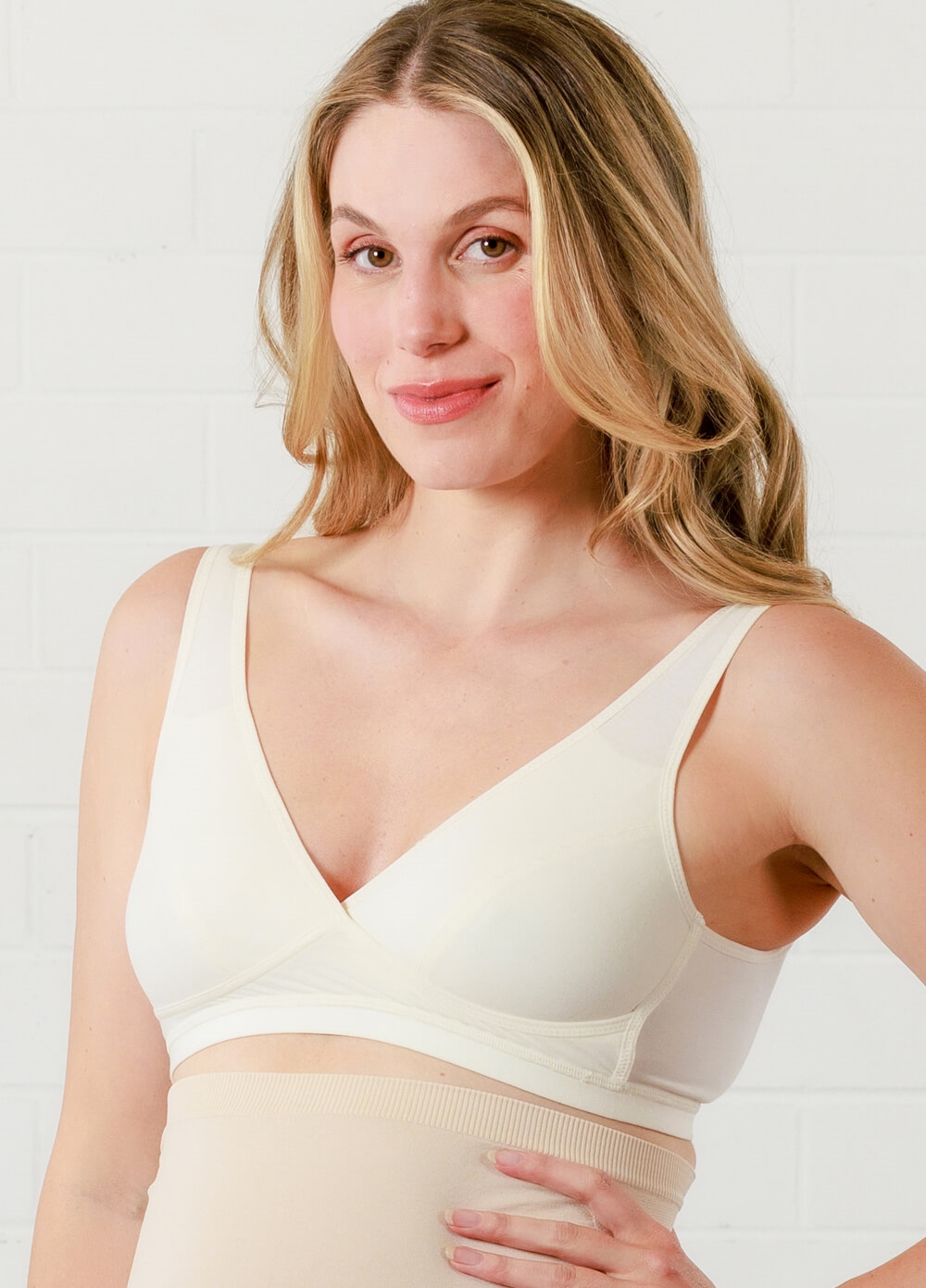 Queen Bee - Mai Organic Cotton Sleep Bra in Cream